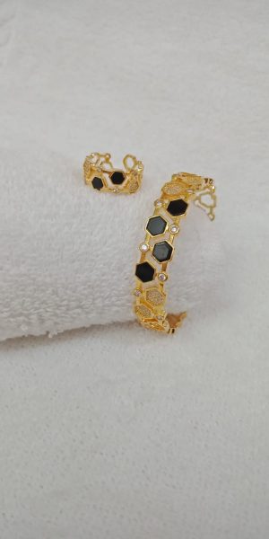 import placeholder for kada and ring set